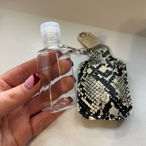 Crystal Avenue Snake Print Hand Sanitizer Holder Keychain - Picture 9 of 10